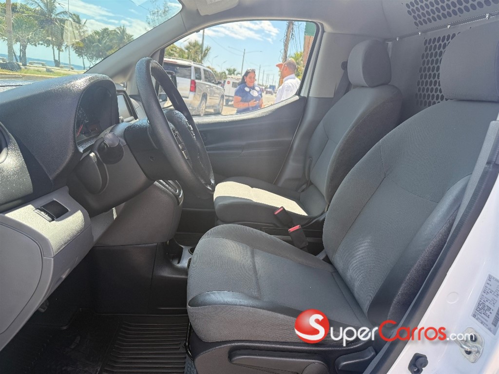 2021 Nissan NV 200 — foto 7 / 12