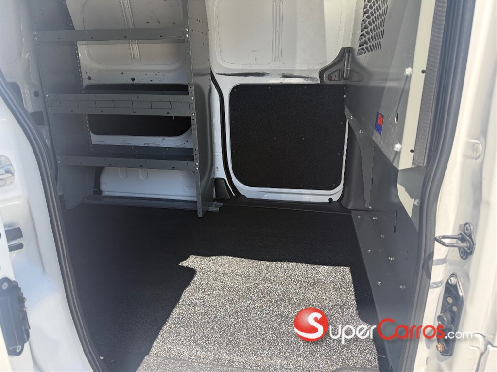 2021 Nissan NV 200 — foto 8 / 12
