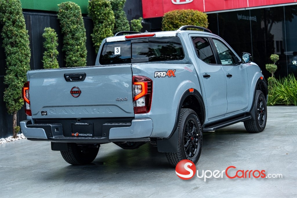 2026 Nissan Navara PRO X4 — foto 2 / 12