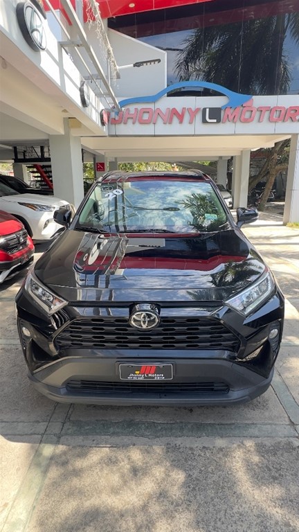 2020 Toyota RAV4 XLE Premium