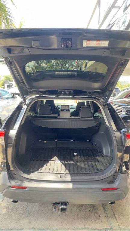 2020 Toyota RAV4 XLE Premium — foto 12 / 12