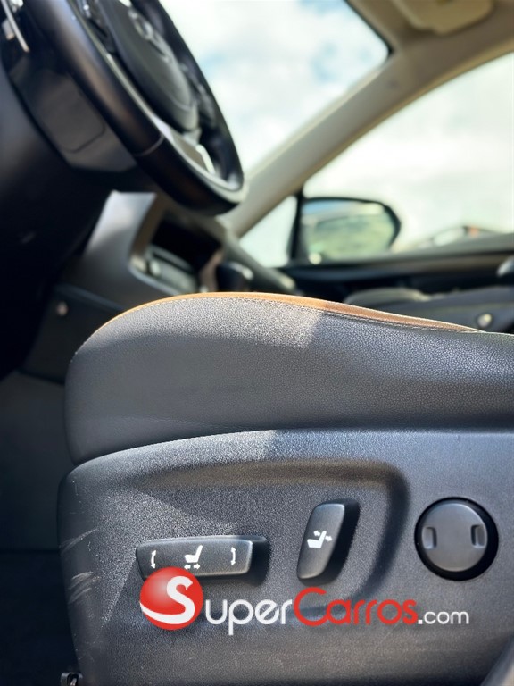 2021 Lexus NX 300 — foto 9 / 12