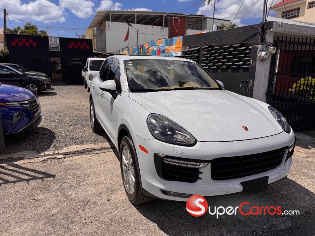 2015 Porsche Cayenne Turbo S — foto 3 / 12