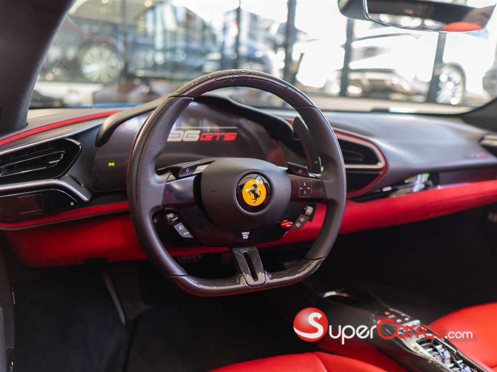 2024 Ferrari 296 GTS — foto 2 / 11