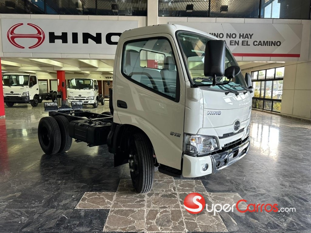 2026 Hino serie 300 XZU 600L — foto 2 / 10