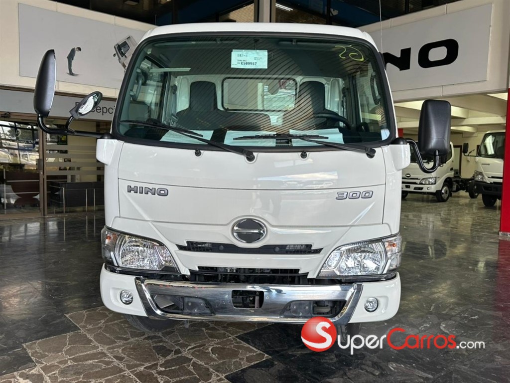 2026 Hino serie 300 XZU 600L — foto 3 / 10