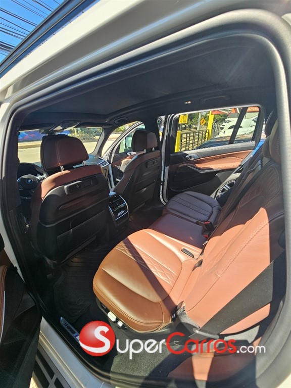 2022 BMW X 6 xDrive40i — foto 7 / 10