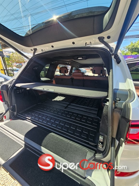 2022 BMW X 6 xDrive40i — foto 8 / 10