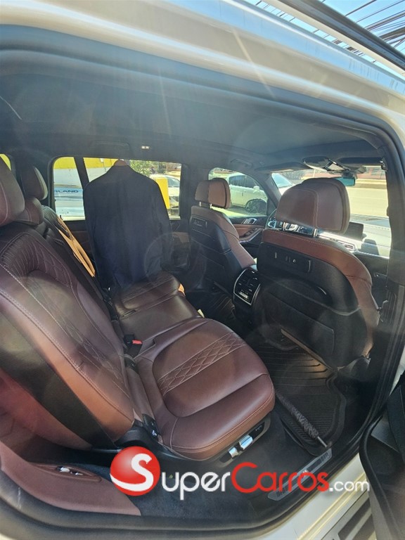 2022 BMW X 6 xDrive40i — foto 9 / 10