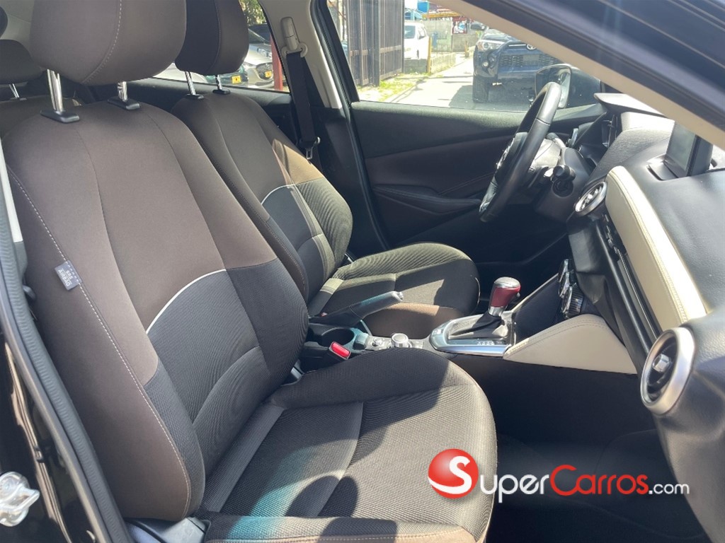 2020 Mazda Mazda2 — foto 6 / 11