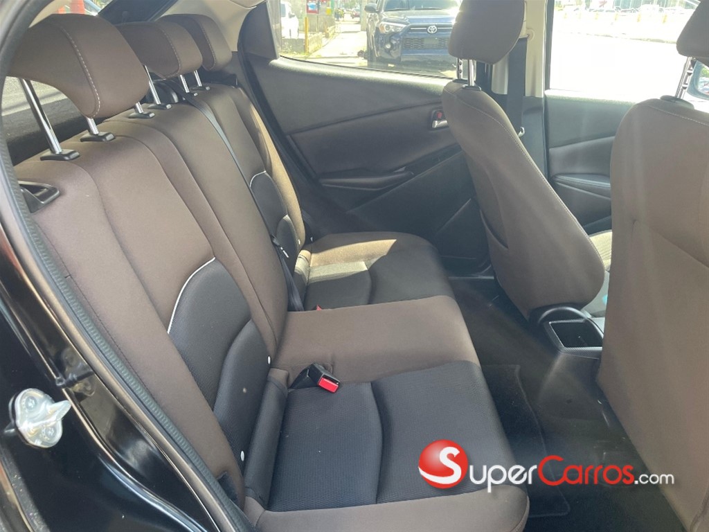 2020 Mazda Mazda2 — foto 7 / 11