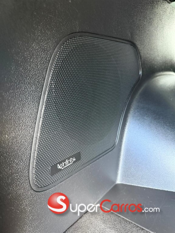 2020 Hyundai Santa Fe Limited Ultimate — foto 8 / 9