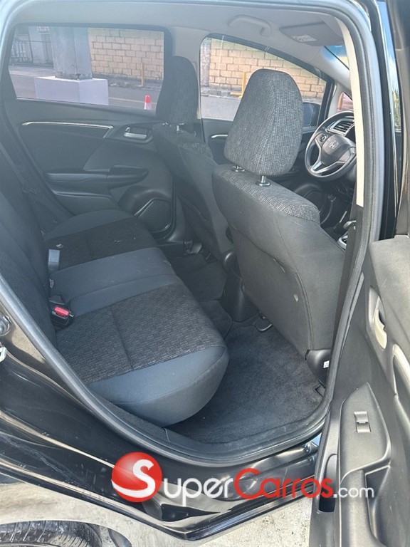 2016 Honda Fit — foto 11 / 11