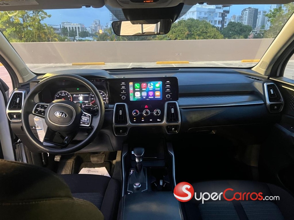 2021 Kia Sorento LX — foto 9 / 10