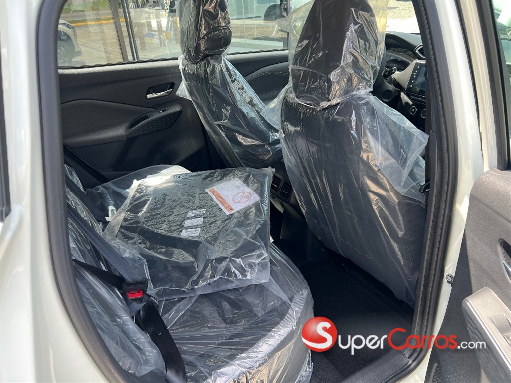 2026 Nissan Magnite Advanced — foto 9 / 10