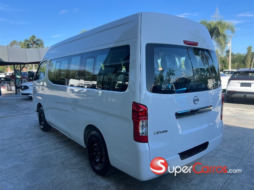 2026 Nissan Urvan — foto 4 / 12