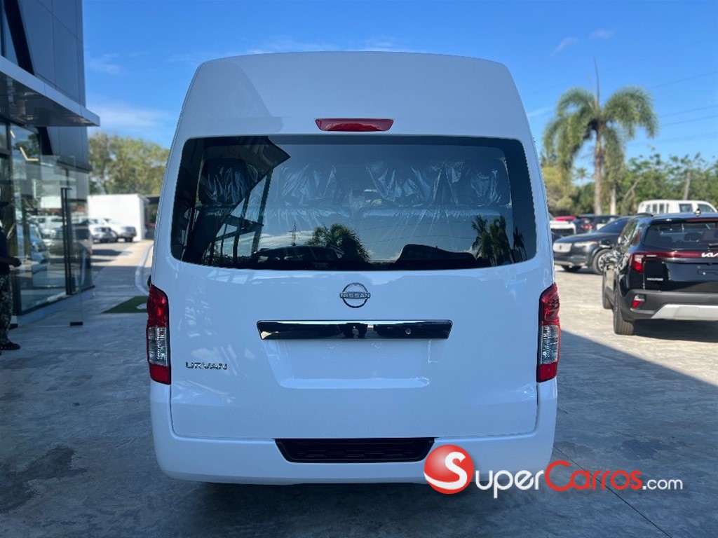 2026 Nissan Urvan — foto 5 / 12