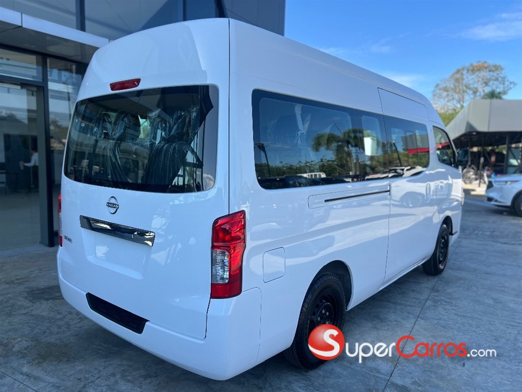 2026 Nissan Urvan — foto 6 / 12