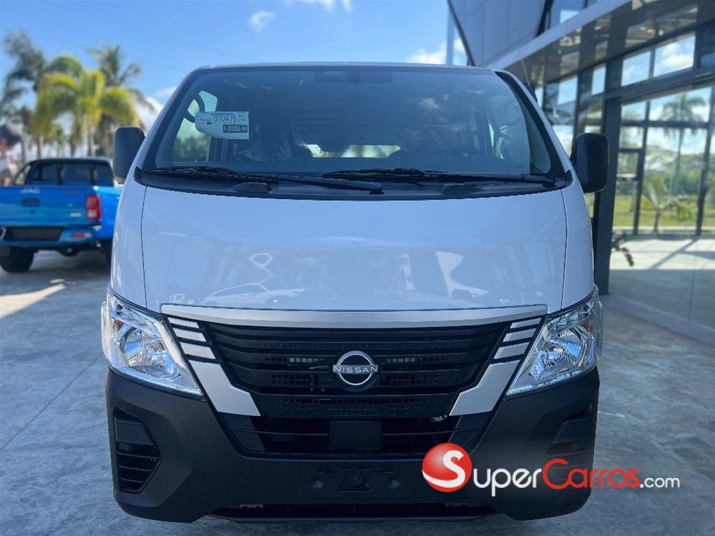 2026 Nissan Urvan Cargo — foto 2 / 10