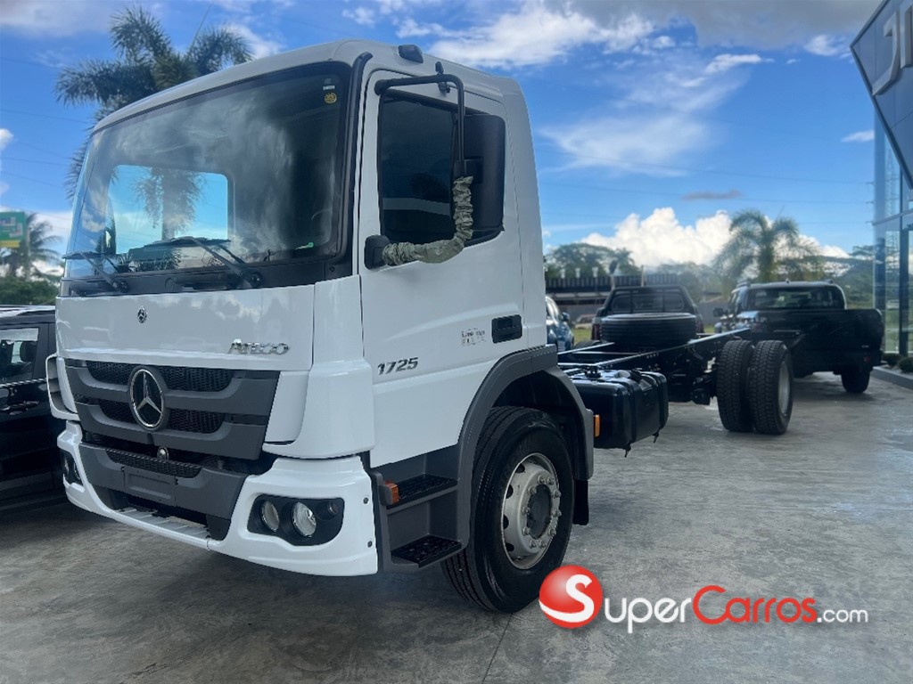 2024 Mercedes-Benz Atego 1725 — foto 3 / 11