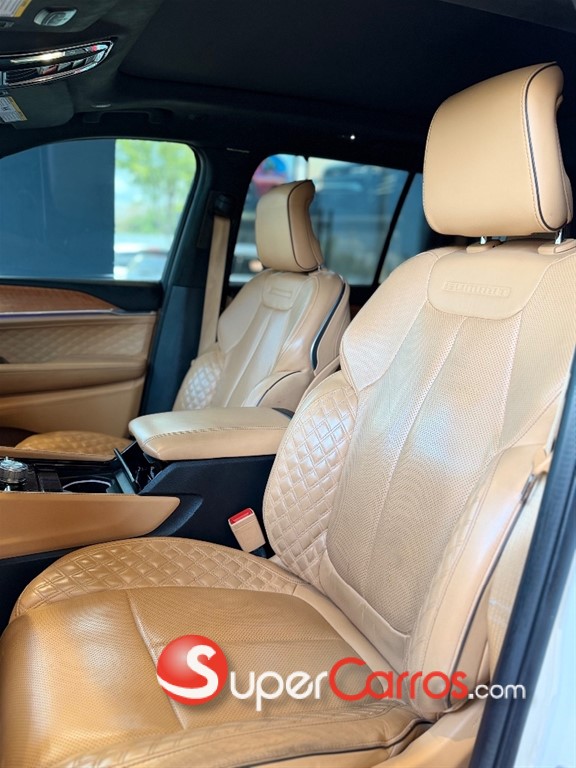 2022 Jeep Grand Cherokee Summit 4xe — foto 9 / 12