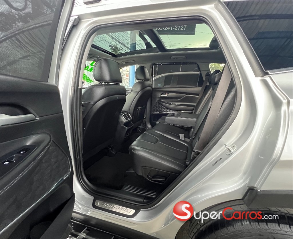 2020 Hyundai Santa Fe Limited — foto 8 / 12