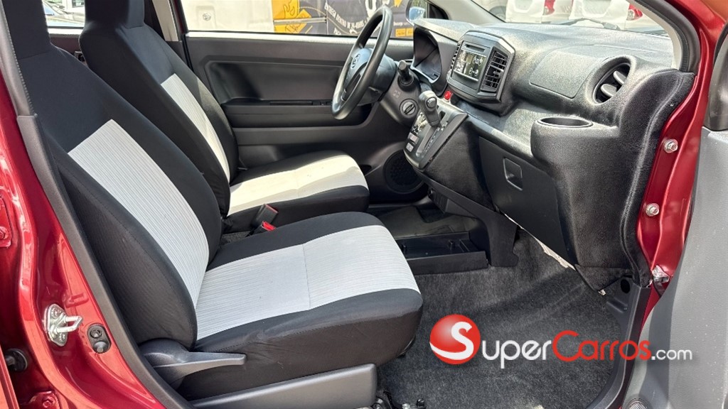 2021 Daihatsu Mira — foto 5 / 12
