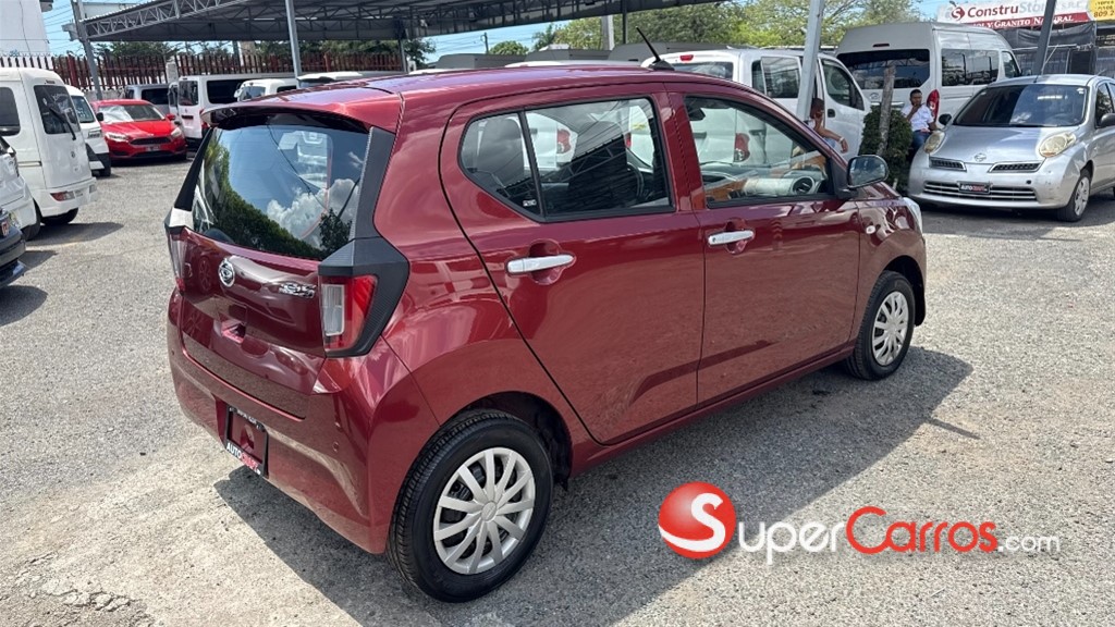 2021 Daihatsu Mira — foto 7 / 12
