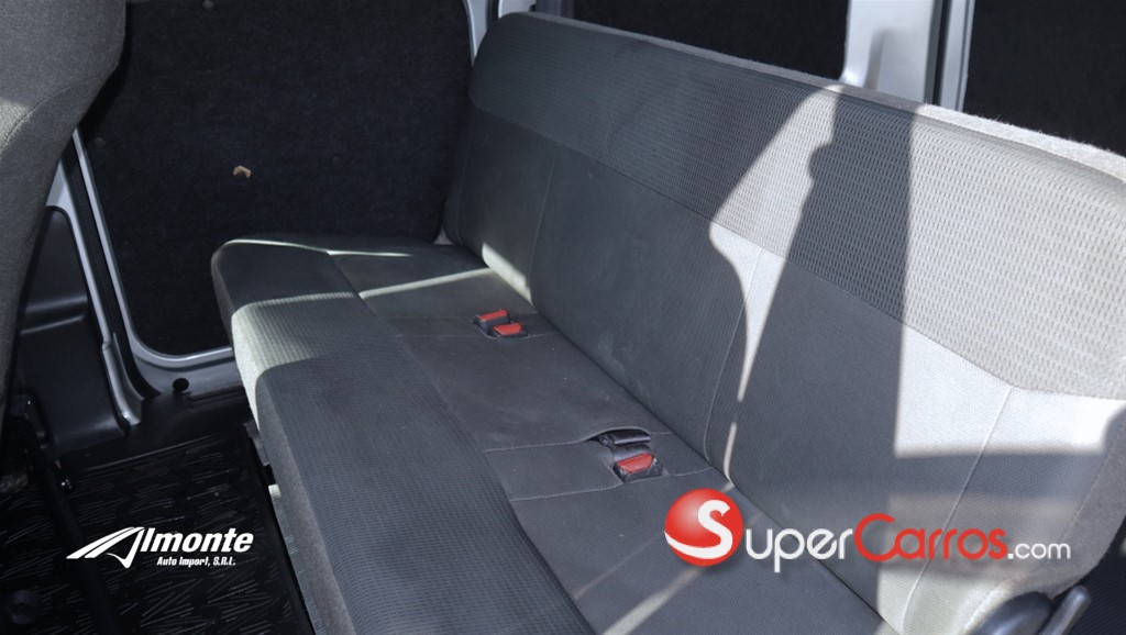 2020 Nissan NV 200 — foto 7 / 10