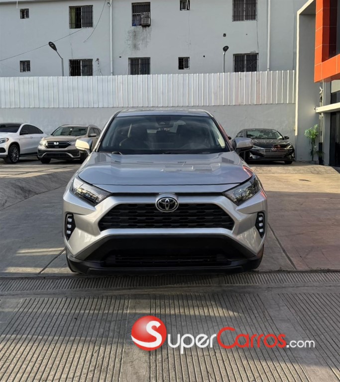 2022 Toyota RAV4 LE — foto 10 / 10