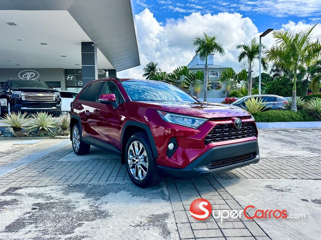 2020 Toyota RAV4 XLE Premium — foto 3 / 12