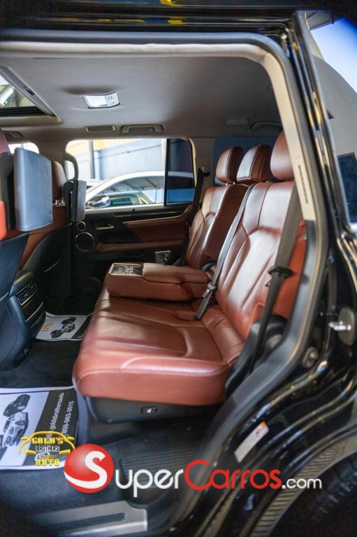 2018 Lexus LX 570 — foto 8 / 12