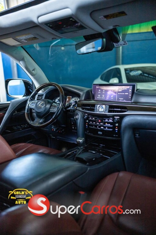 2018 Lexus LX 570 — foto 9 / 12