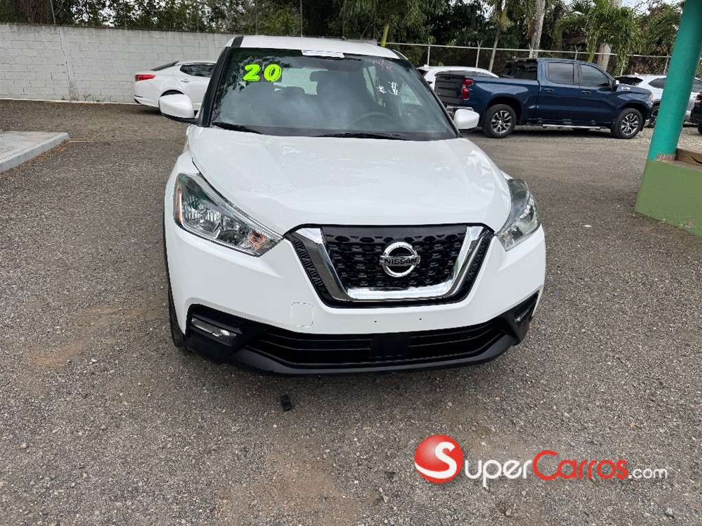 2020 Nissan Kicks SV — foto 2 / 10