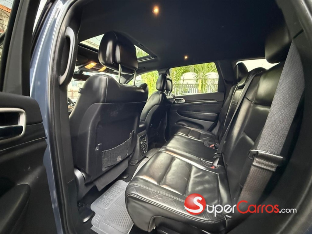 2020 Jeep Grand Cherokee Limited — foto 10 / 12