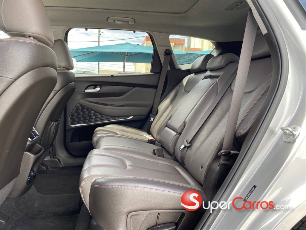 2020 Hyundai Grand Santa Fe Ultimate — foto 5 / 12