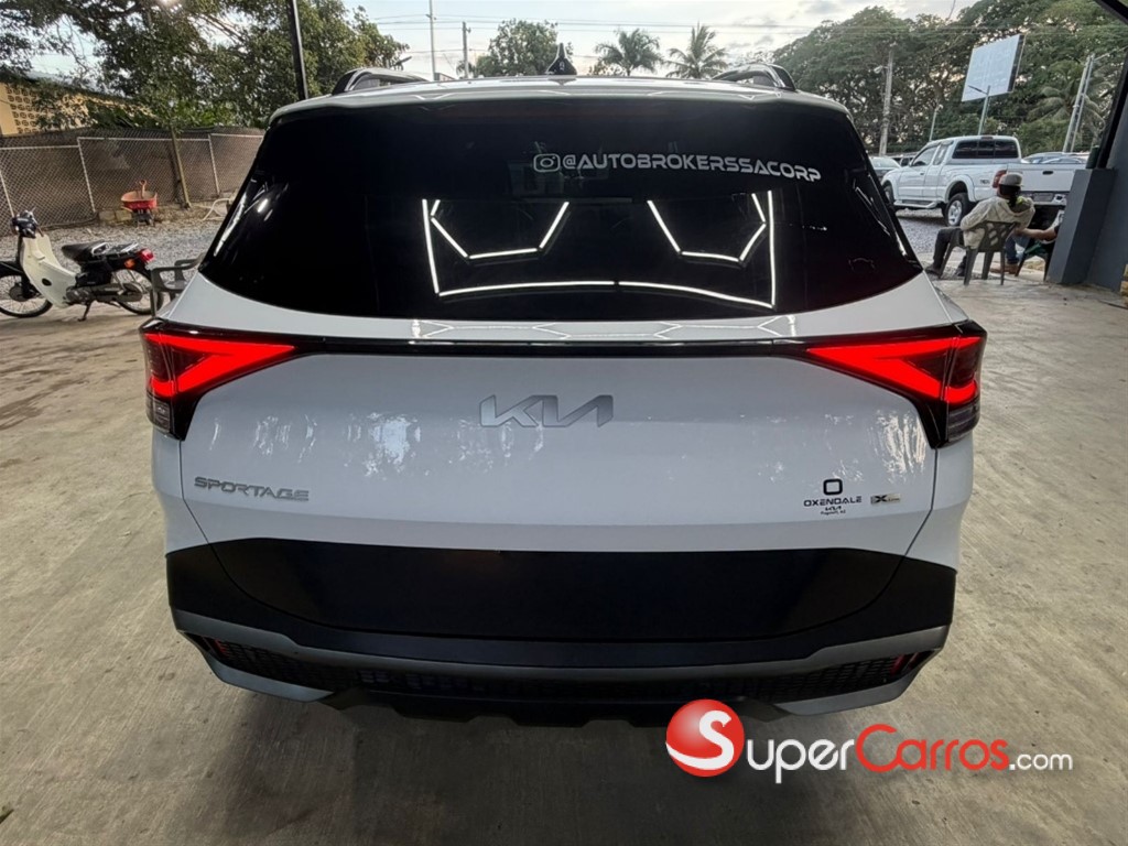 2023 Kia Sportage X-LINE — foto 8 / 12