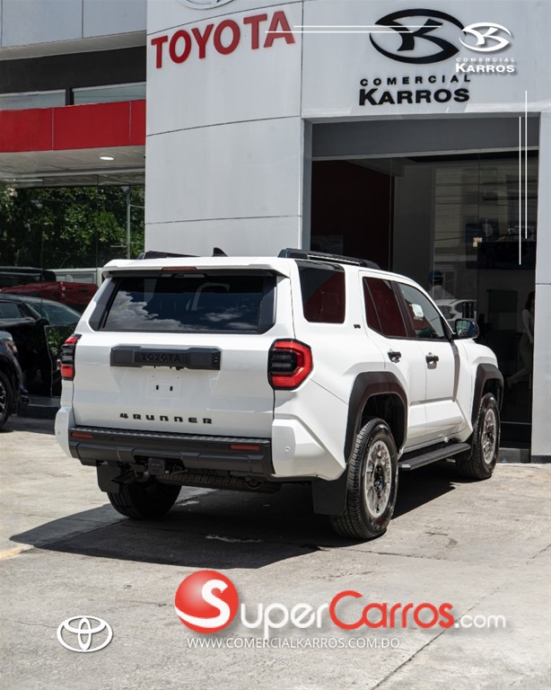 2026 Toyota 4 Runner SR5 — foto 4 / 12