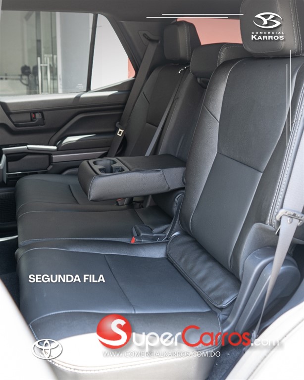 2026 Toyota 4 Runner SR5 — foto 6 / 12