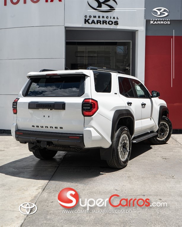 2026 Toyota 4 Runner SR5 — foto 10 / 12
