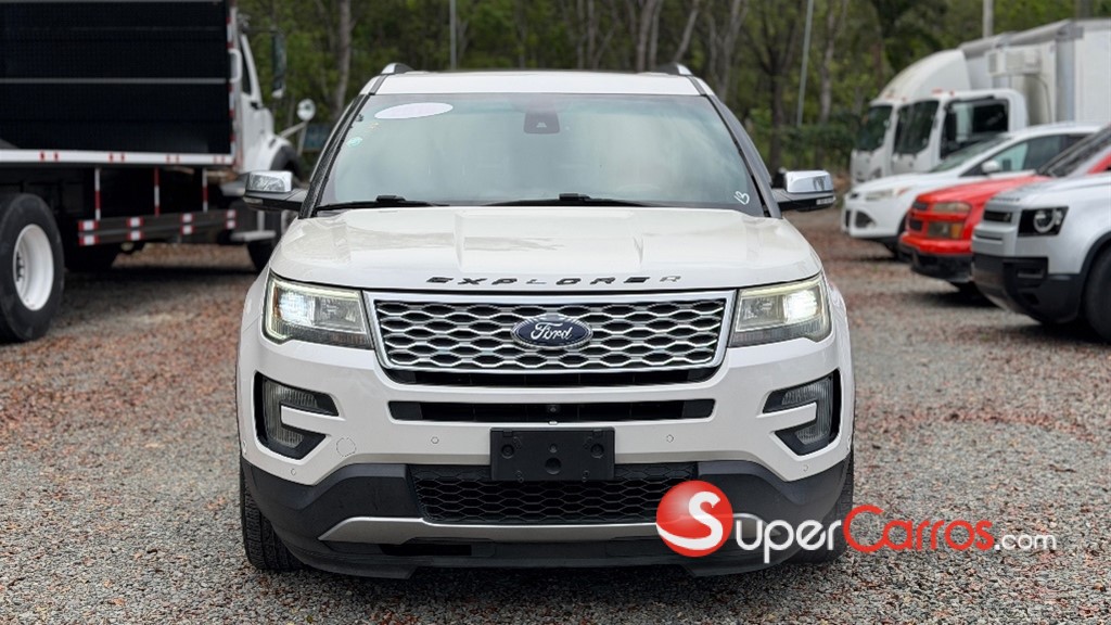 2016 Ford Explorer Platinum — foto 5 / 11