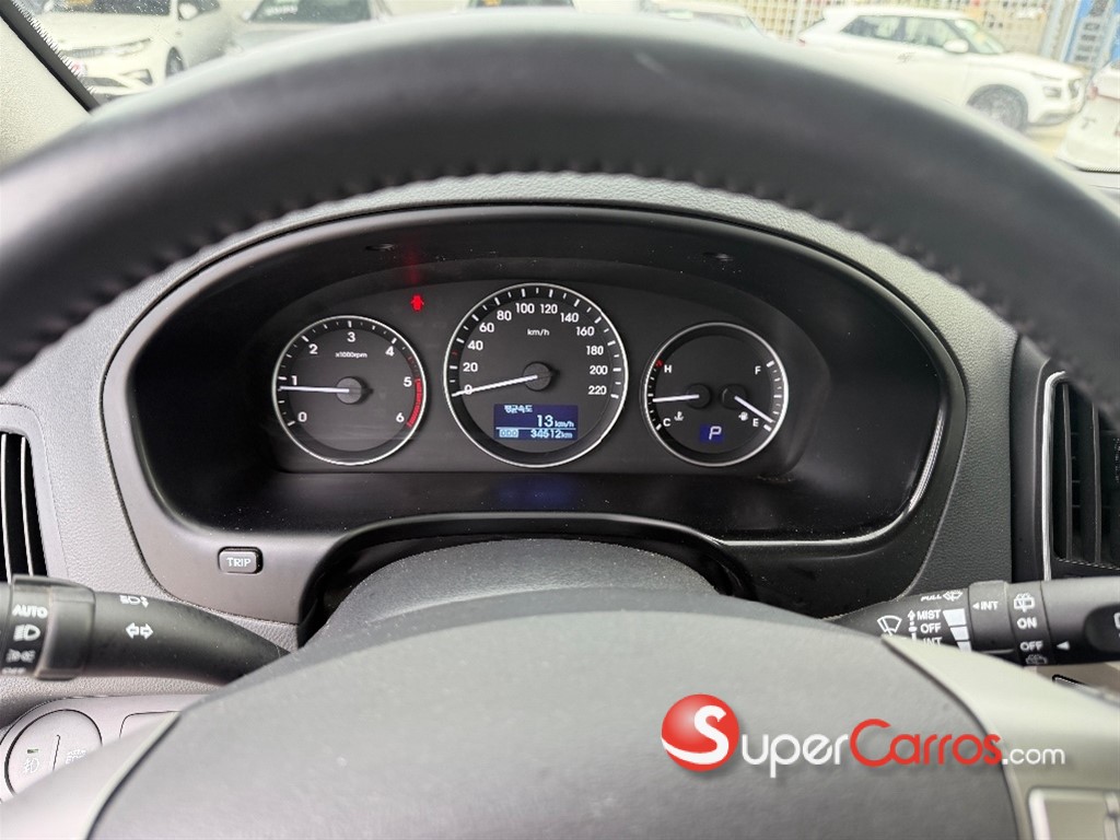 2021 Hyundai Grand Starex — foto 10 / 12
