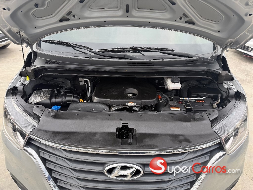 2021 Hyundai Grand Starex — foto 11 / 12