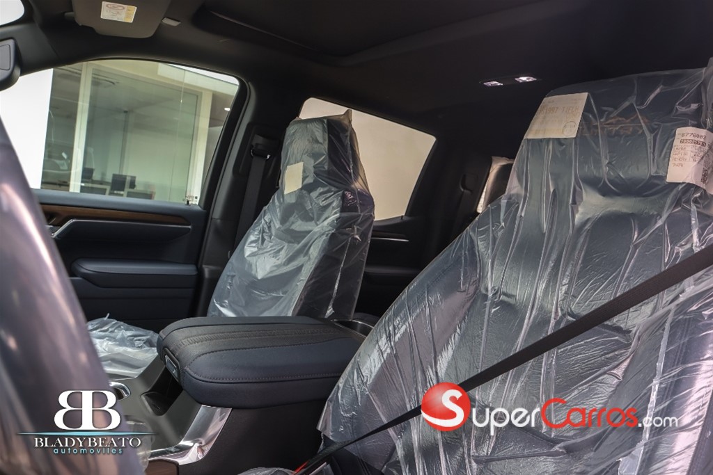 2026 Chevrolet Silverado High Country Duramax — foto 3 / 12