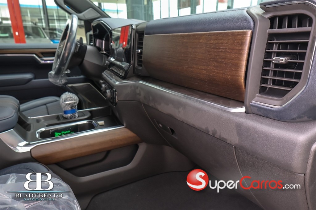 2026 Chevrolet Silverado High Country Duramax — foto 6 / 12