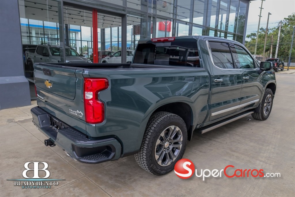 2026 Chevrolet Silverado High Country Duramax — foto 10 / 12