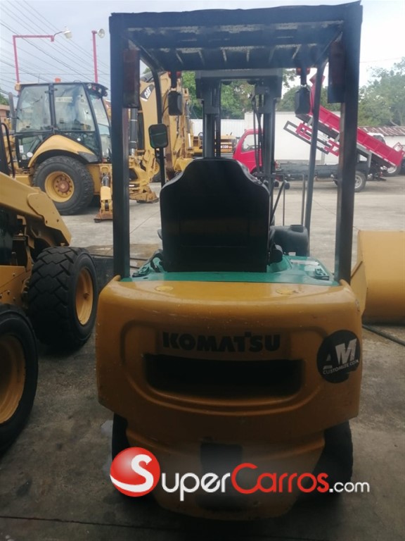 2009 Komatsu Forklift — foto 4 / 6