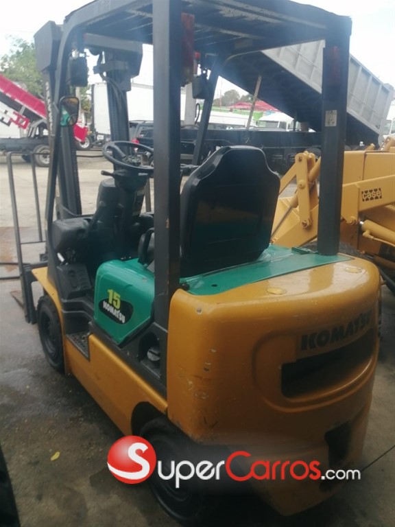 2009 Komatsu Forklift — foto 5 / 6