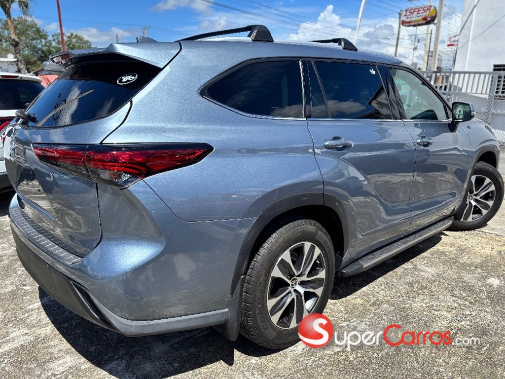 2022 Toyota Highlander XLE — foto 6 / 11