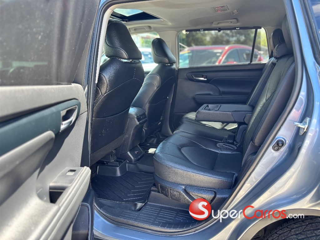 2022 Toyota Highlander XLE — foto 7 / 11
